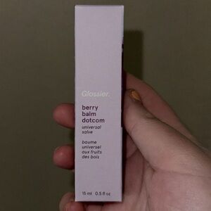 glossier balm dot com berry